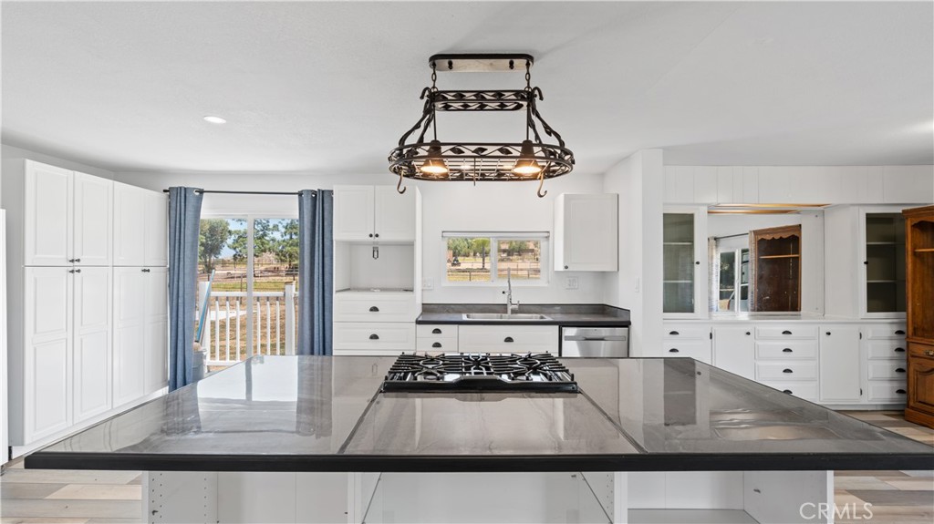 28736 Warren