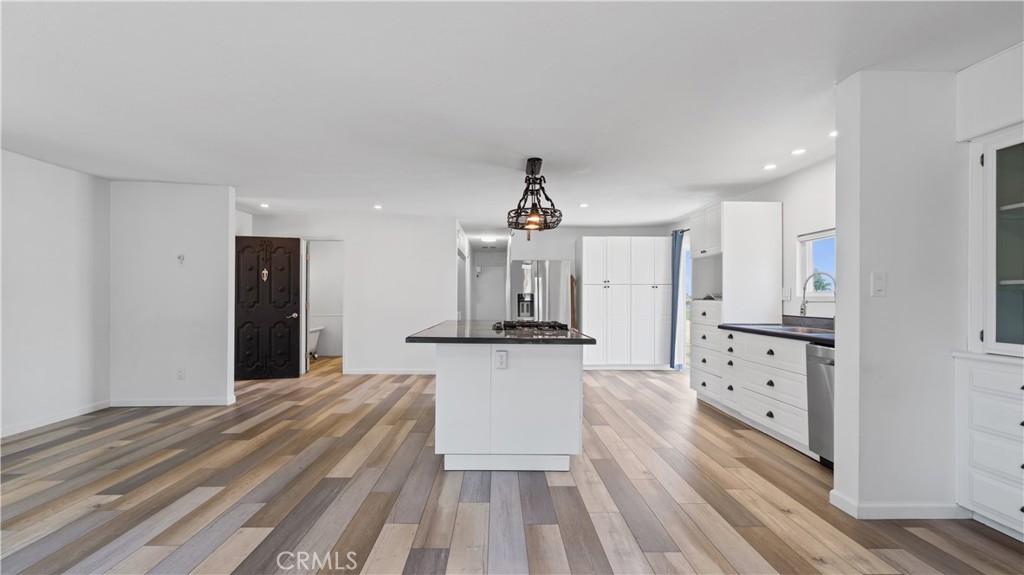 28736 Warren
