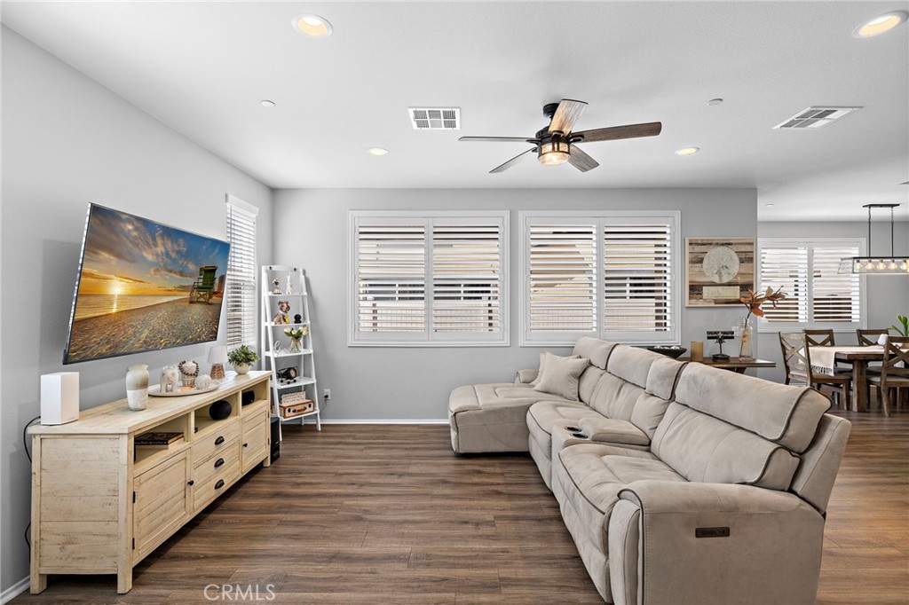 41461 Winterberry