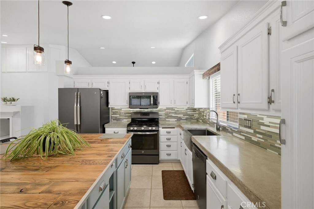 20163 Mapleleaf Court