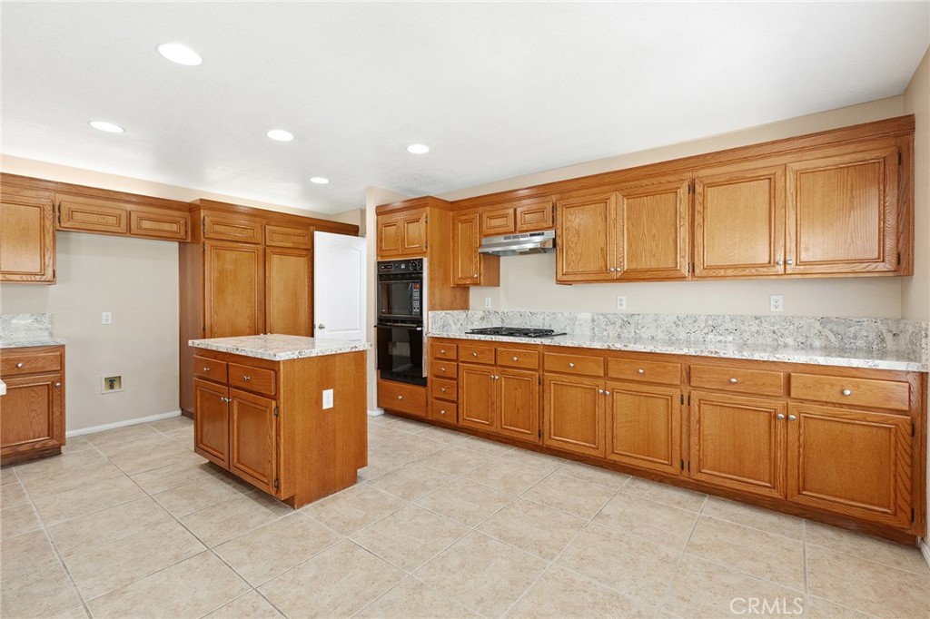24063 Fuschia Court
