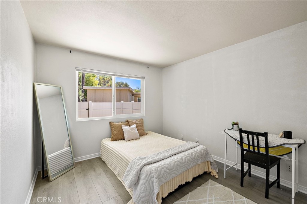 38750 Via Las Flores