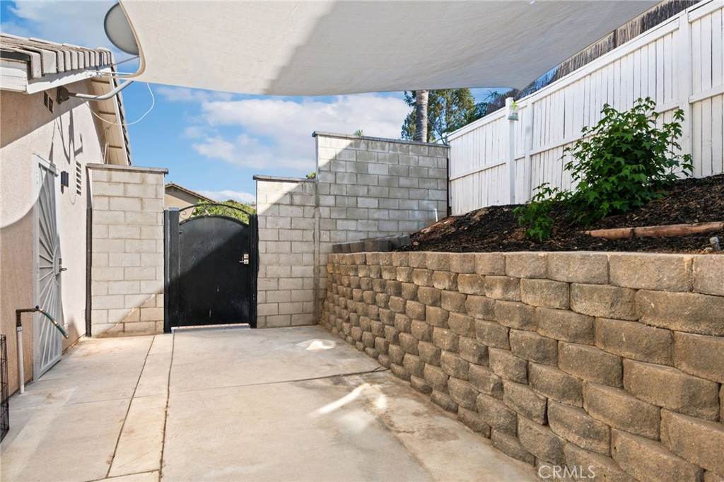 27483 Bunkerhill Drive