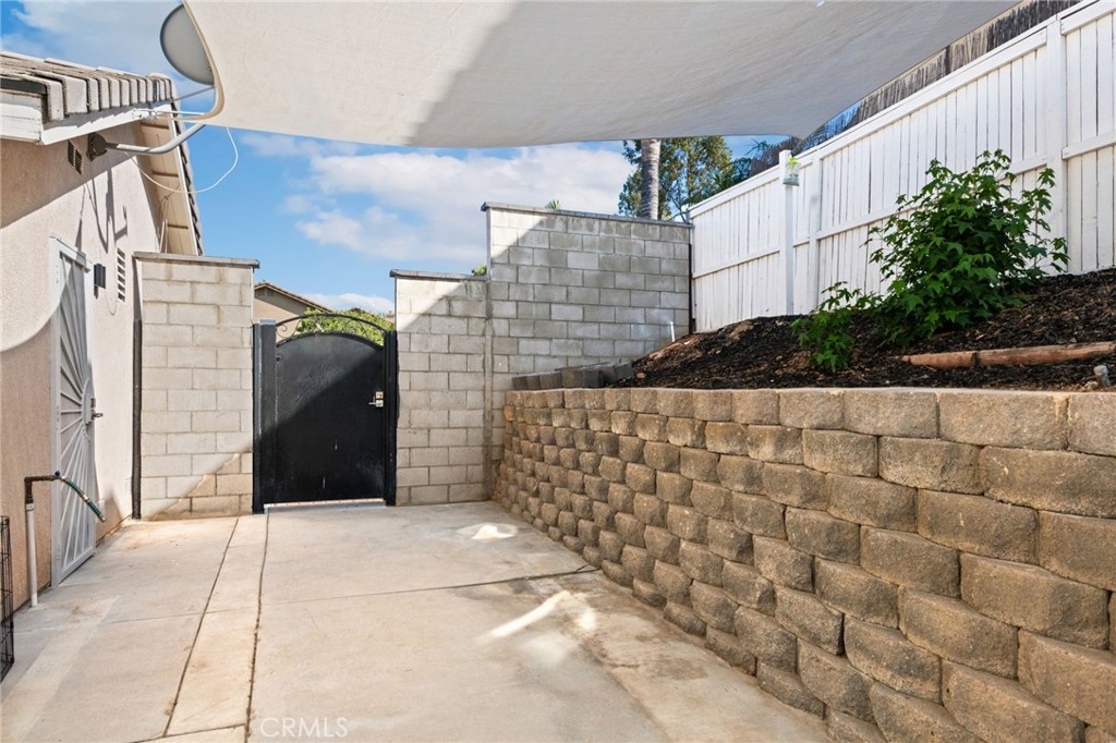 27483 Bunkerhill Drive
