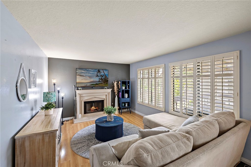 22278 Redwood Pointe 5H