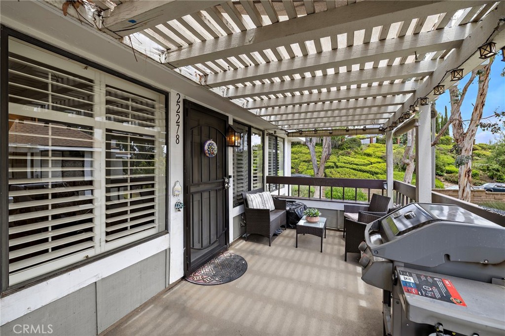 22278 Redwood Pointe 5H