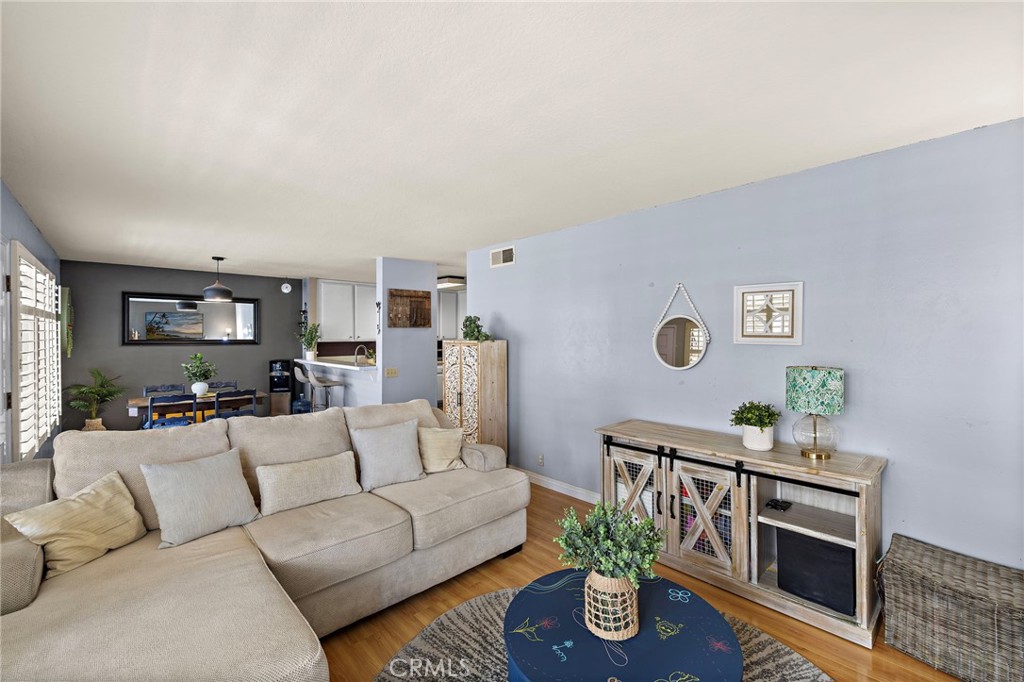 22278 Redwood Pointe 5H