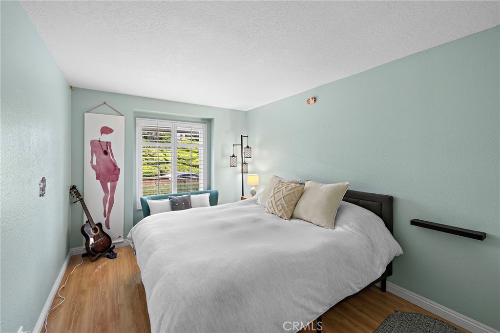 22278 Redwood Pointe 5H