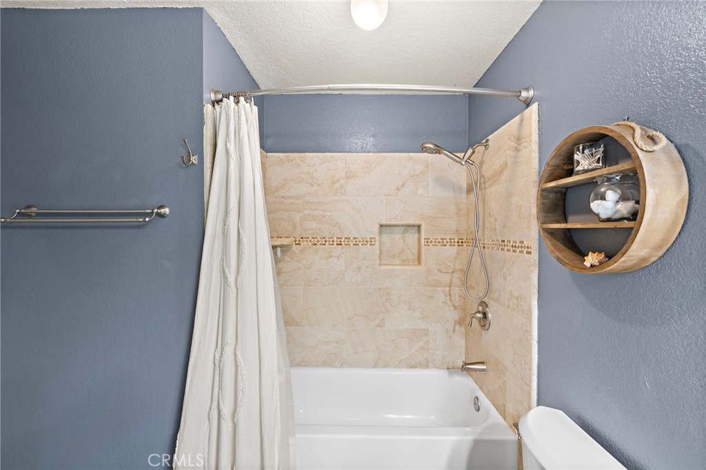 22278 Redwood Pointe 5H