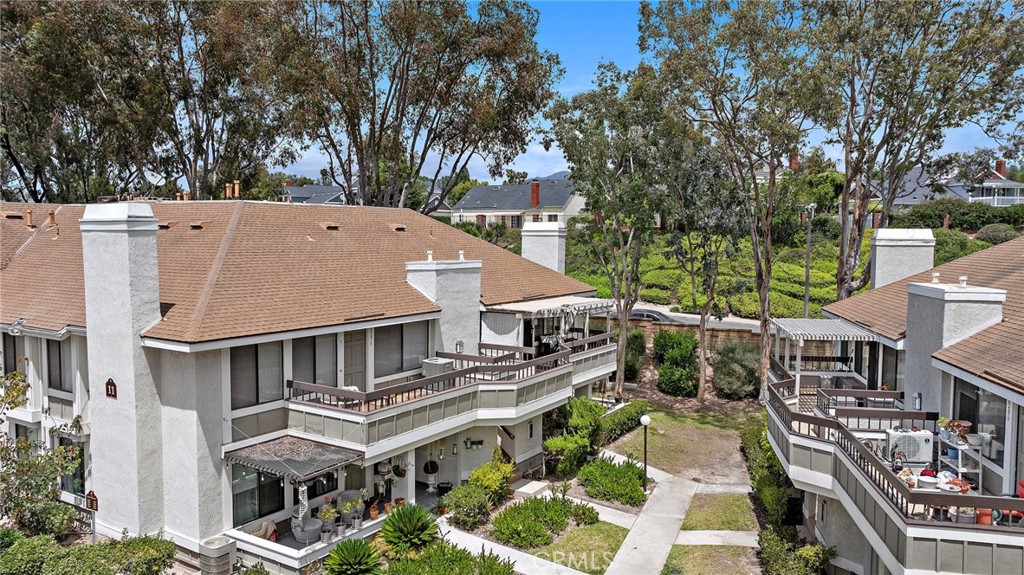 22278 Redwood Pointe 5H