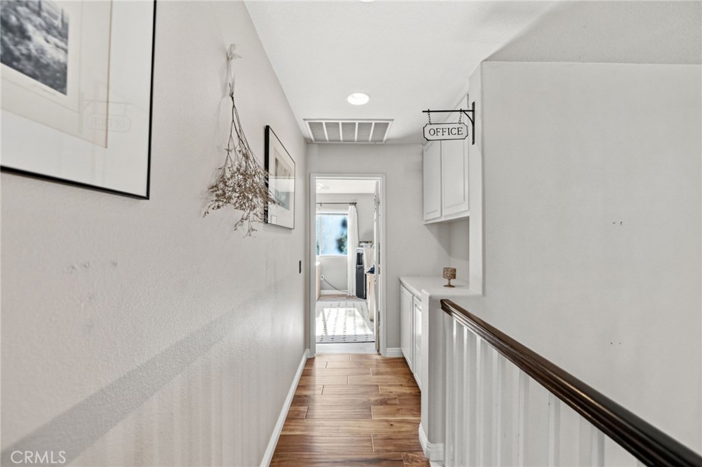 43391 Calle Carabana