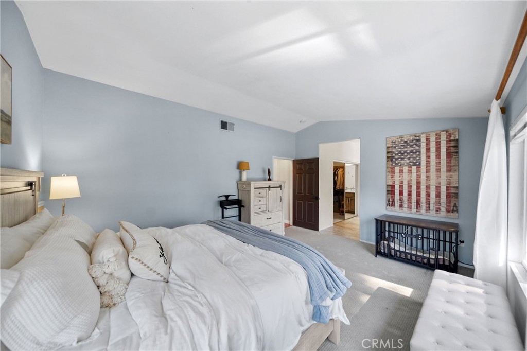 43391 Calle Carabana