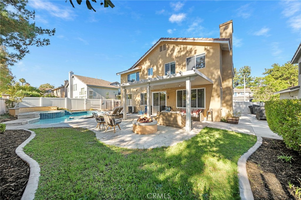 43391 Calle Carabana