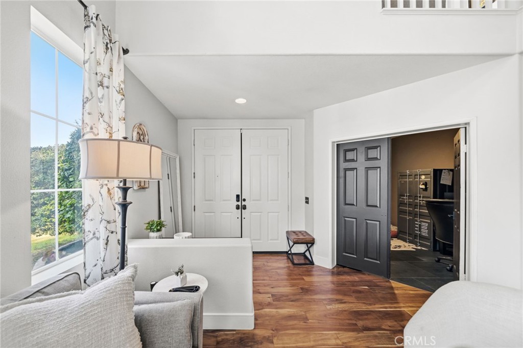 43391 Calle Carabana