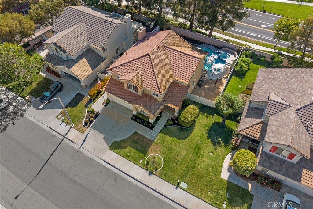 43391 Calle Carabana