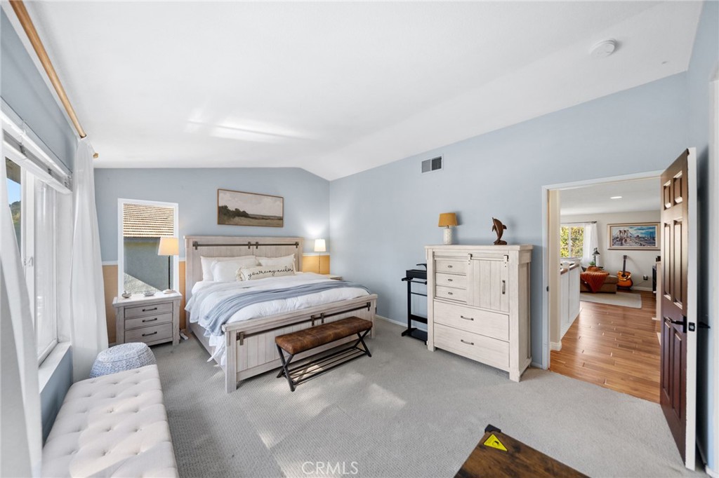 43391 Calle Carabana