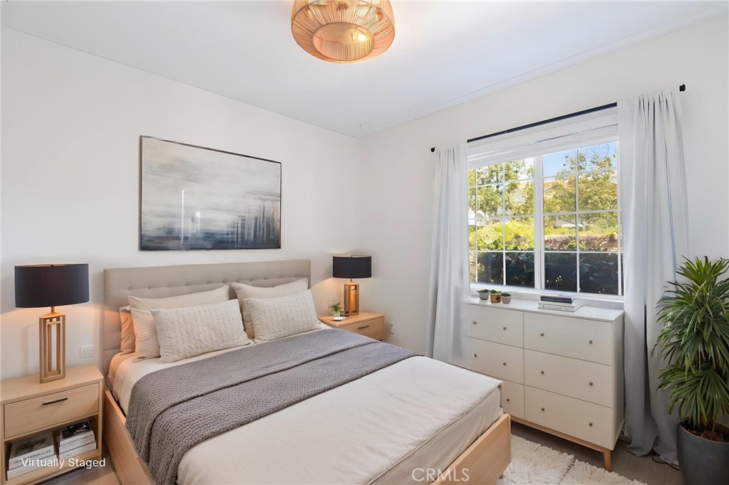 43502 Calle Carabana