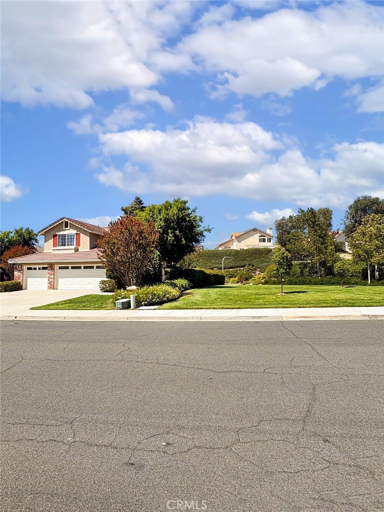 43502 Calle Carabana