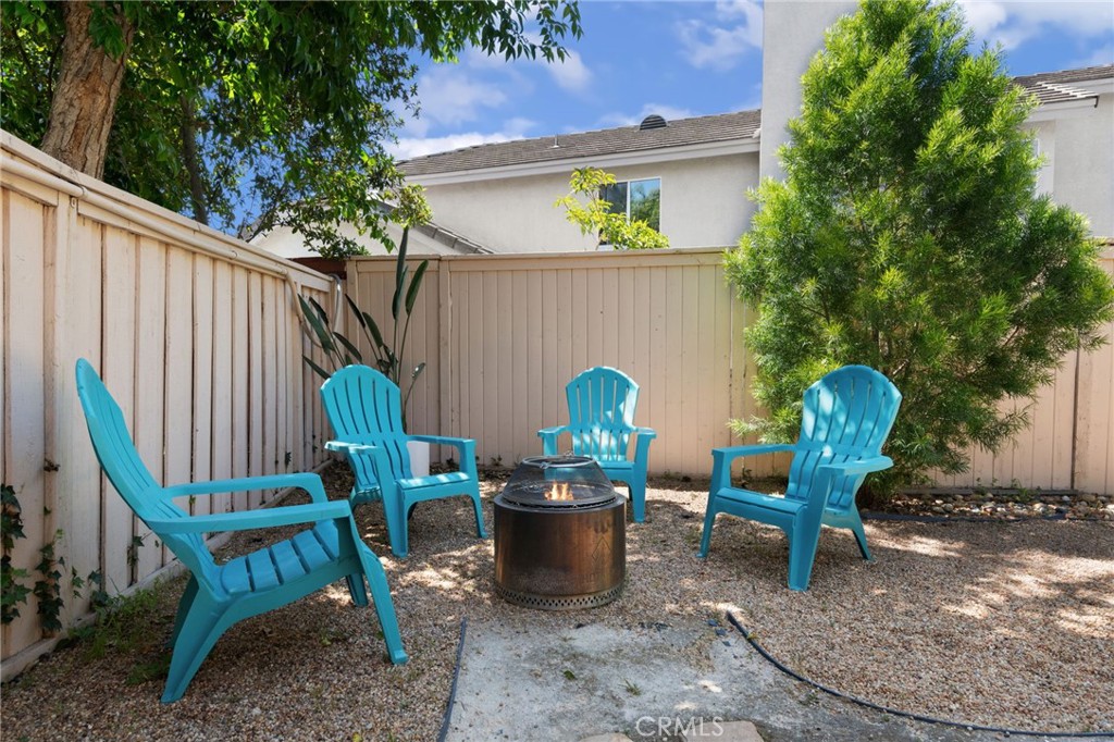 43502 Calle Carabana
