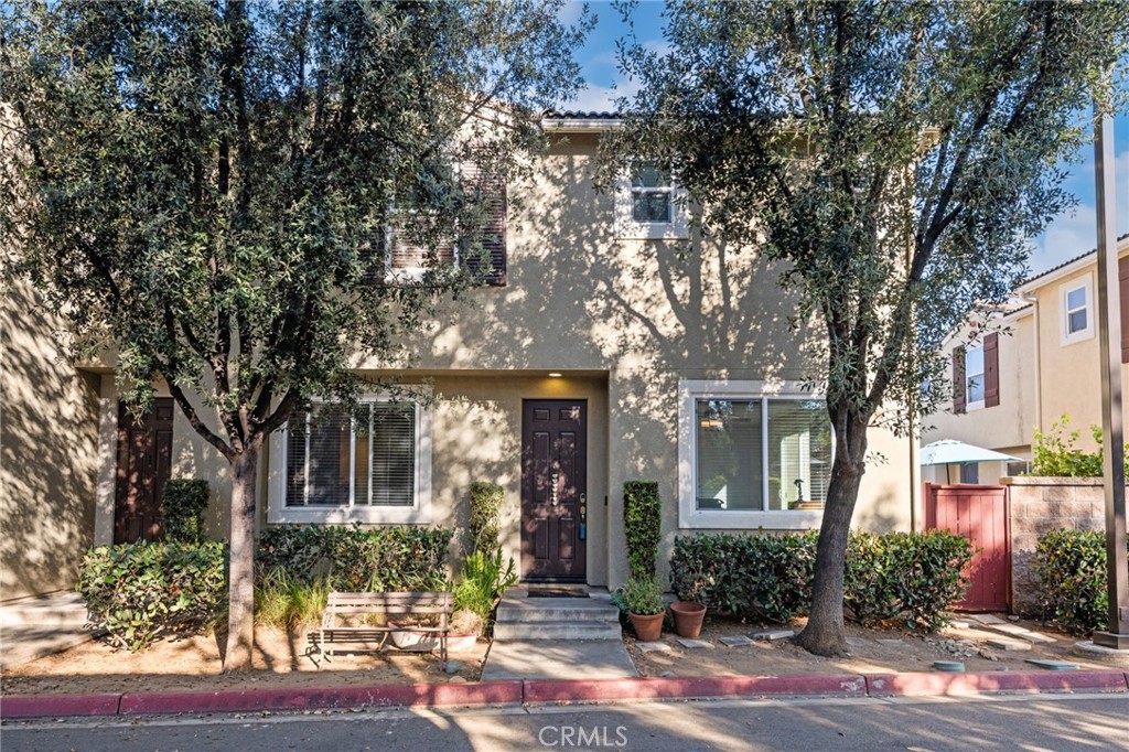 27571 Darrington Avenue 2