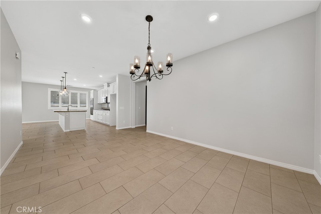 37568 River Oats Lane