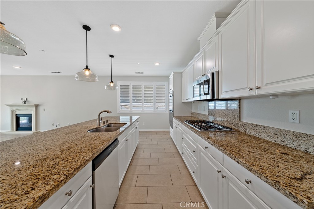 37568 River Oats Lane