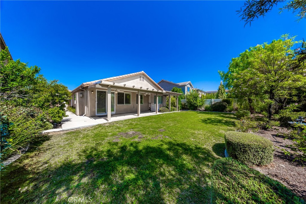 37568 River Oats Lane