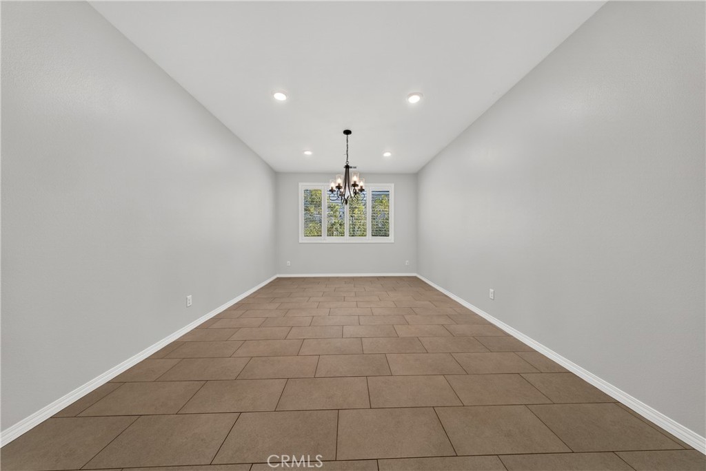 37568 River Oats Lane