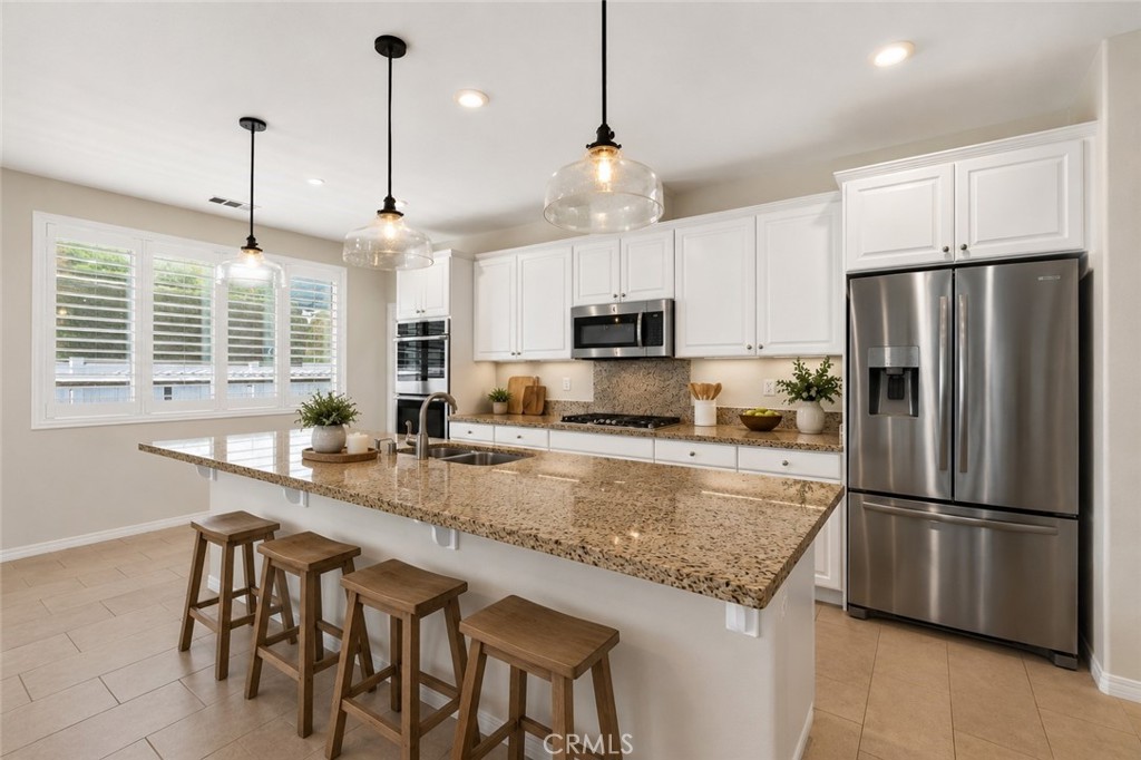 37568 River Oats Lane