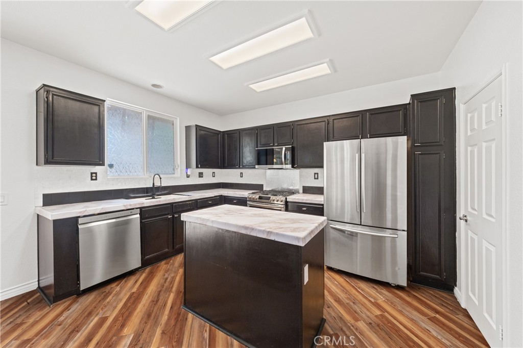 38338 Applewood Court