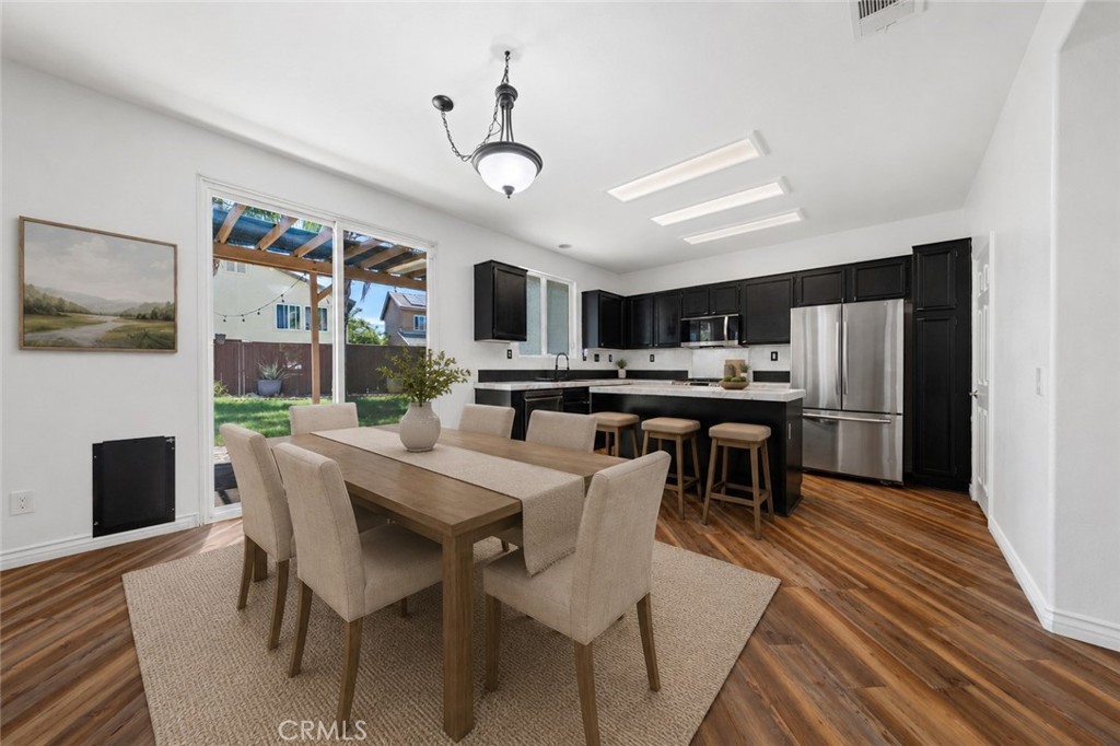 38338 Applewood Court