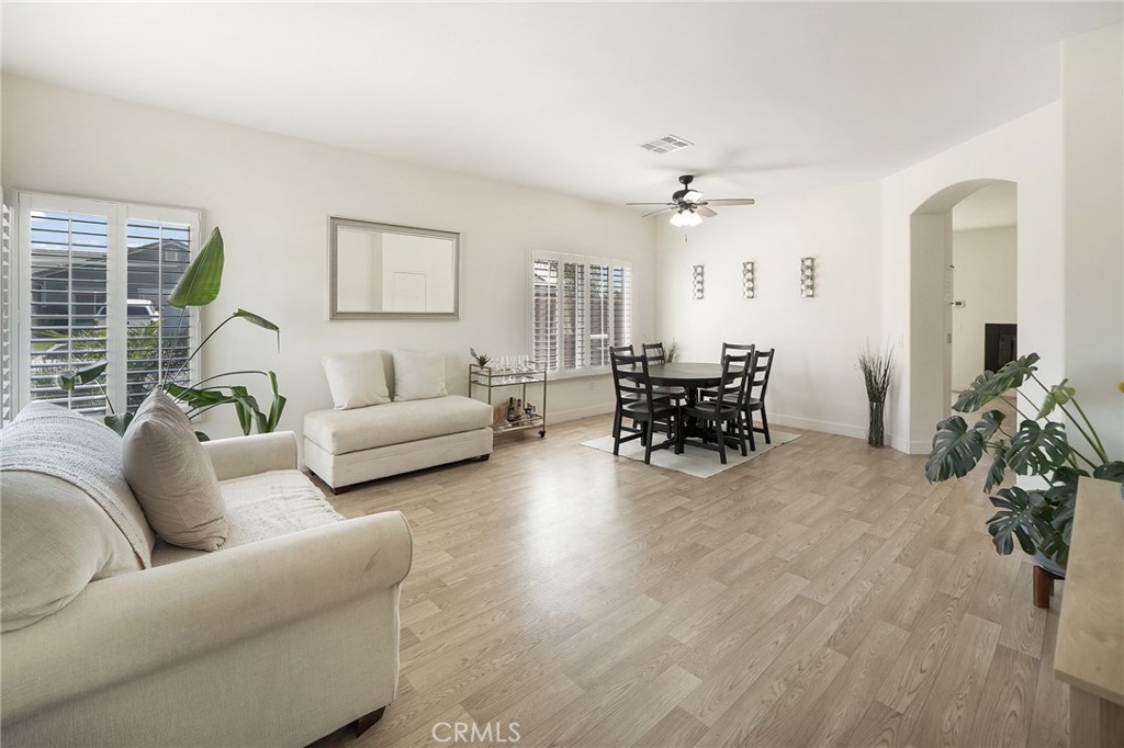 1316 Alabaster