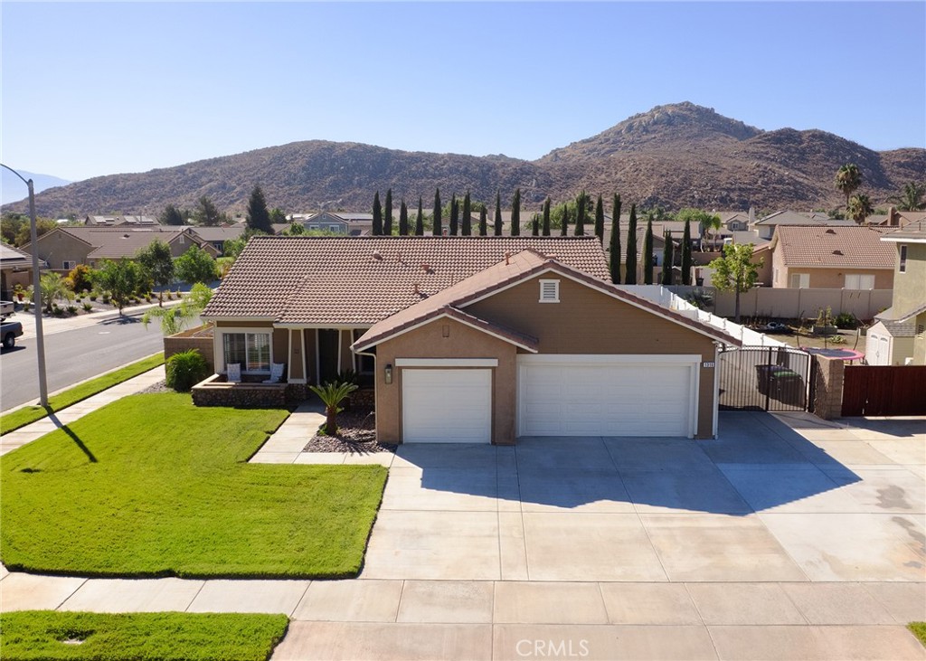 1316 Alabaster