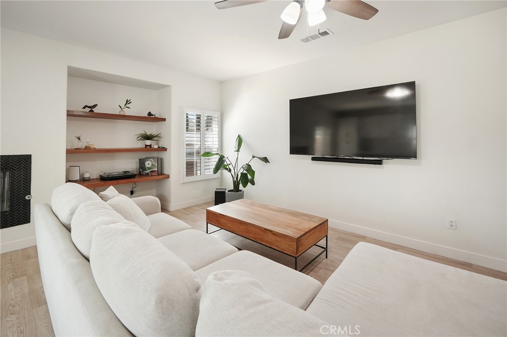 1316 Alabaster