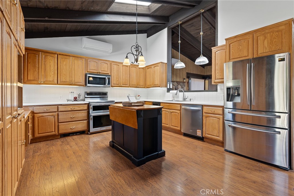 750 Stewart Canyon