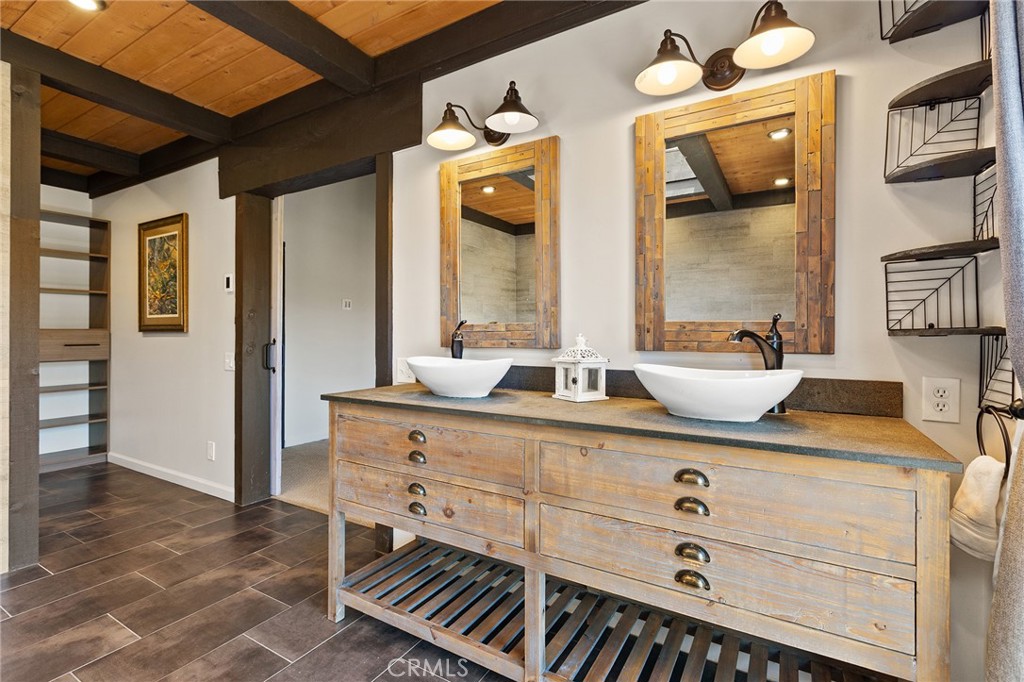 750 Stewart Canyon