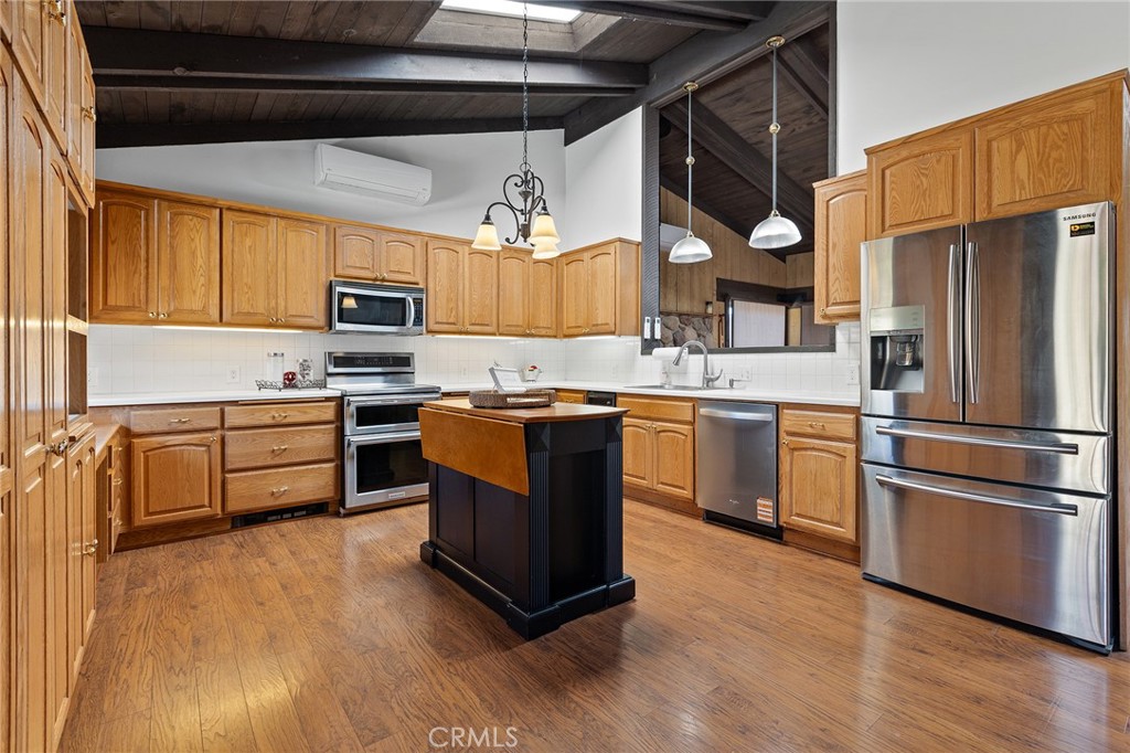 750 Stewart Canyon