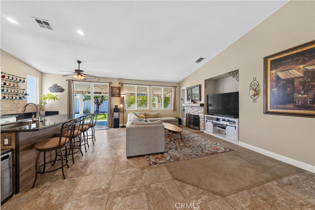41196 Coolidge Circle
