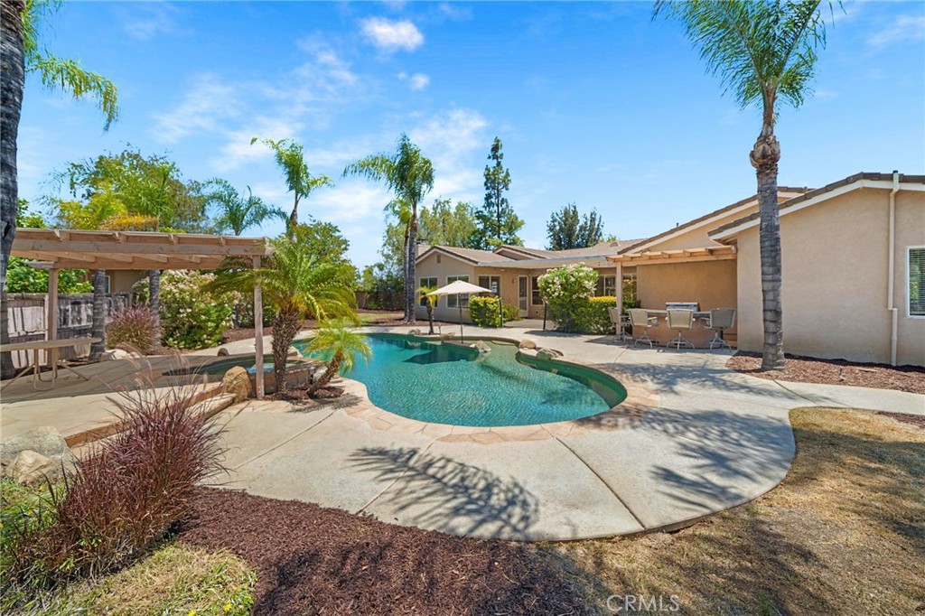 42248 Chisolm Trail
