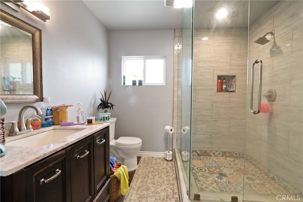 3129 W Olinda