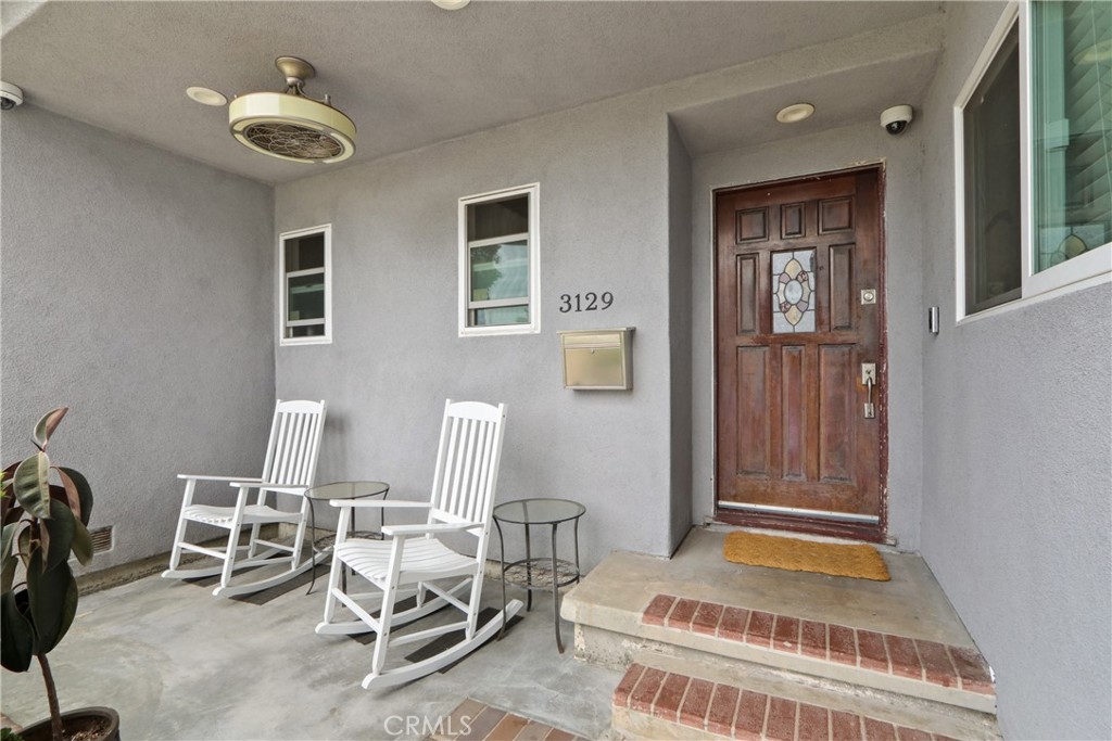 3129 W Olinda