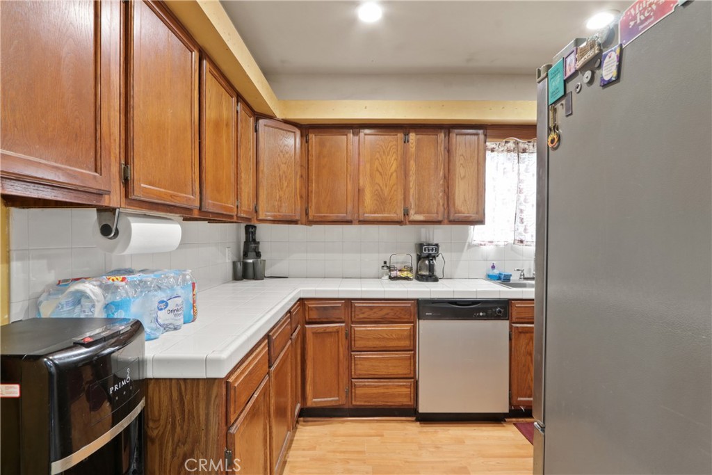 3129 W Olinda