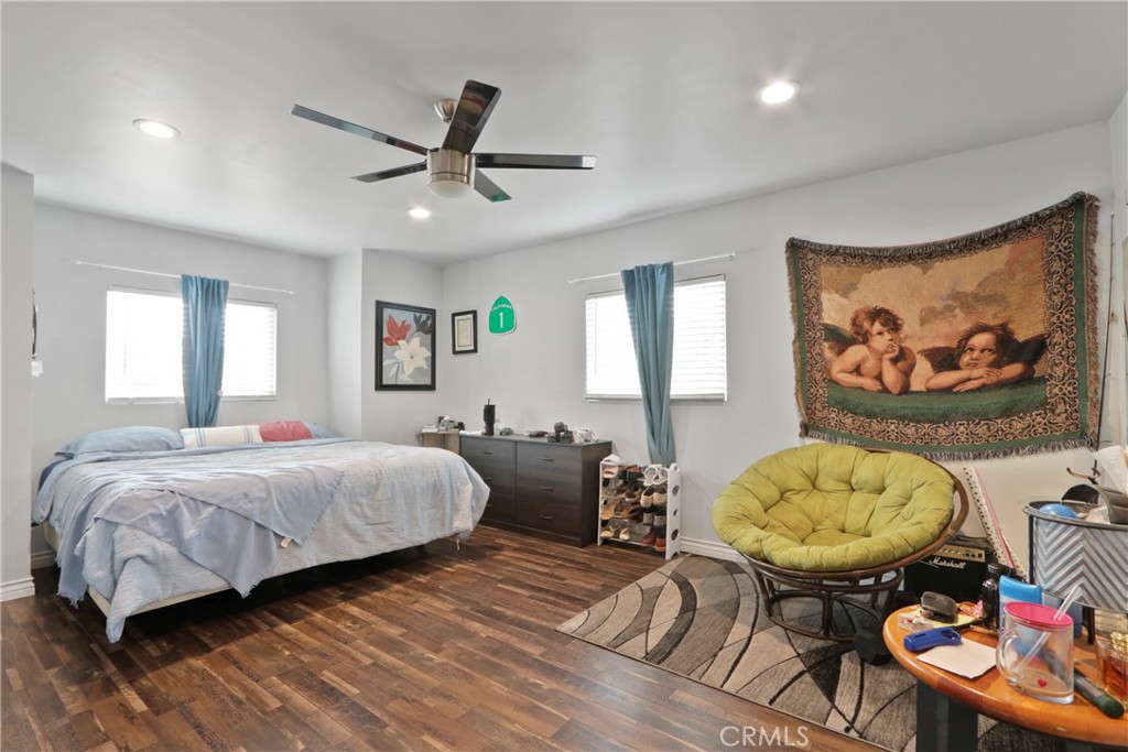 3129 W Olinda