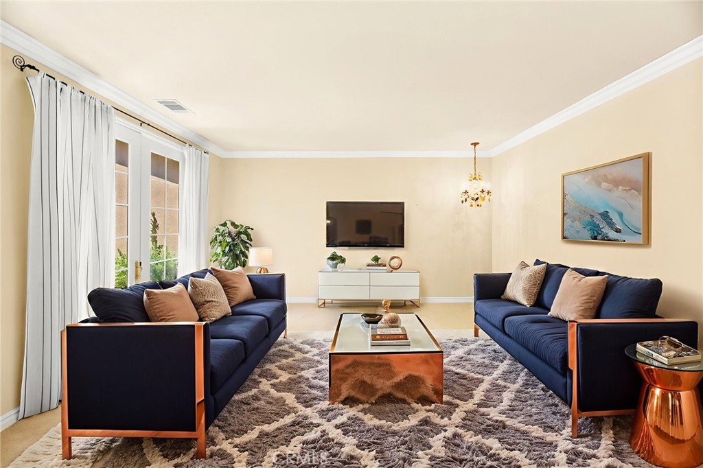 39894 Camden Court