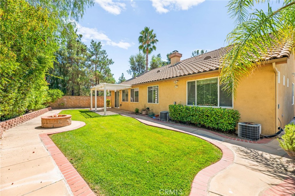 39894 Camden Court