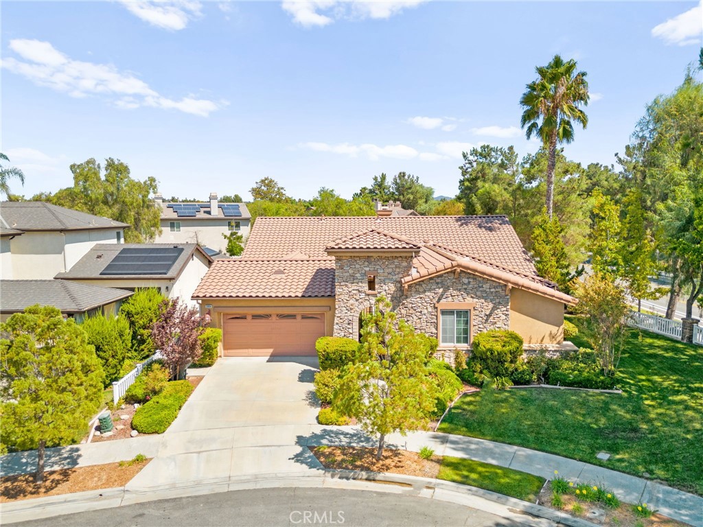 39894 Camden Court