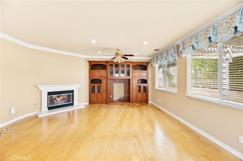 39894 Camden Court