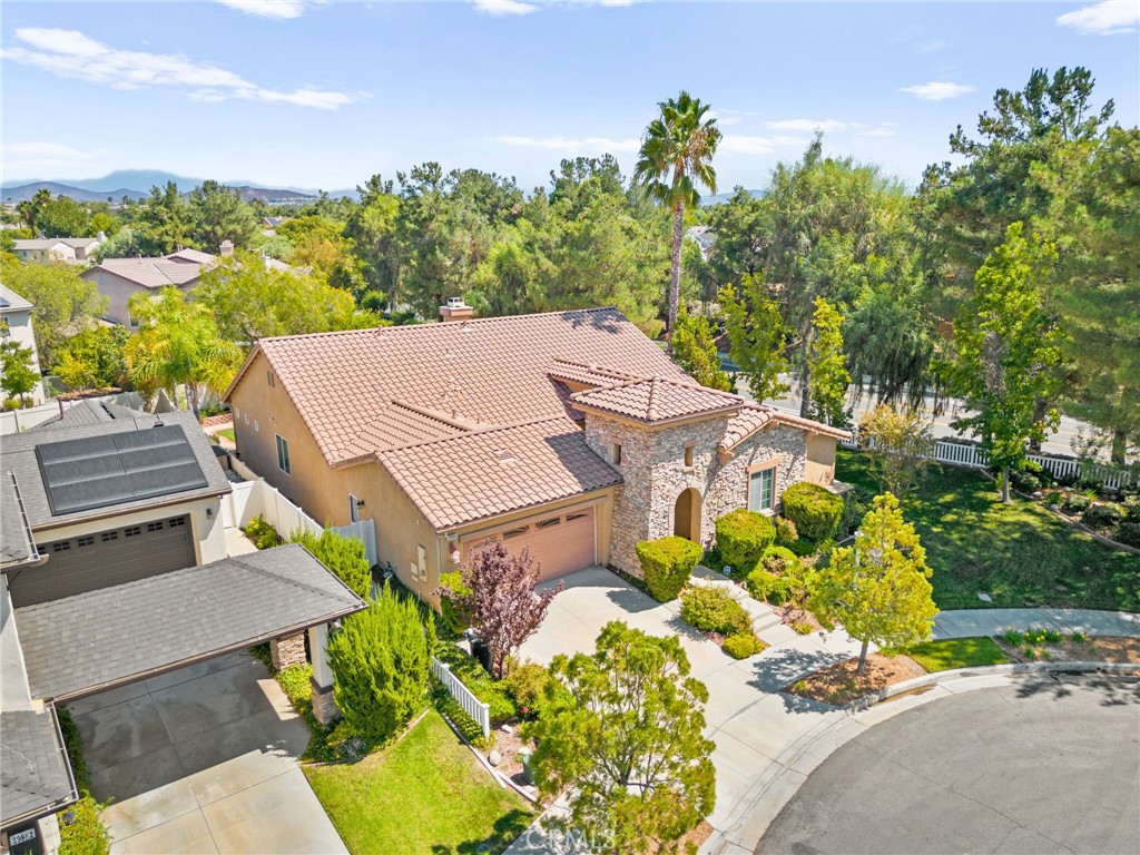39894 Camden Court