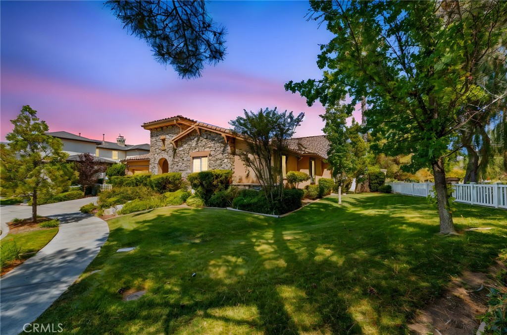 39894 Camden Court