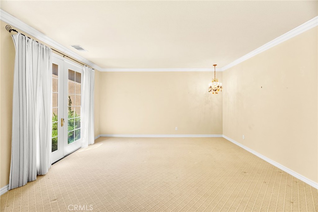 39894 Camden Court